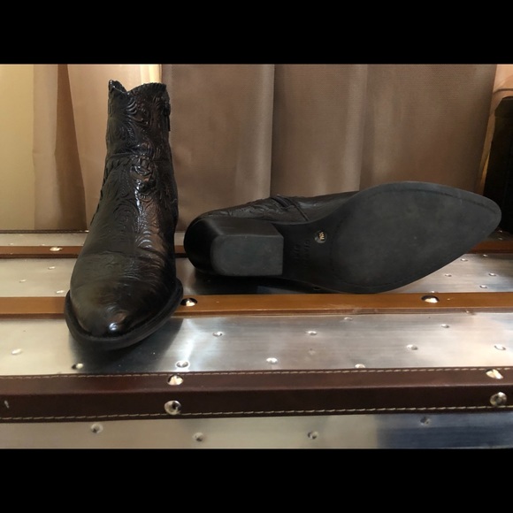 Boots - Picture 3 of 3